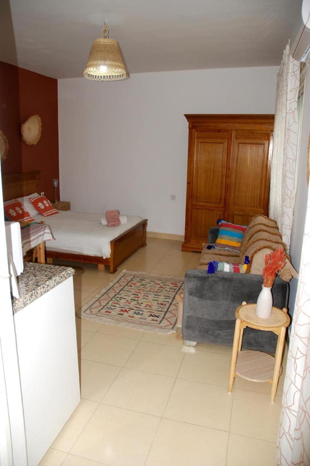 Studio Lumineux Avec Terrasse Tanger Ngoại thất bức ảnh